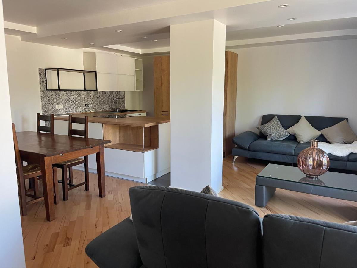 Moderne, Ruhige Ferienwohnung , Ideal Zum Abschalten Hadamar Luaran gambar