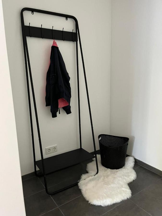 Moderne, Ruhige Ferienwohnung , Ideal Zum Abschalten Hadamar Luaran gambar