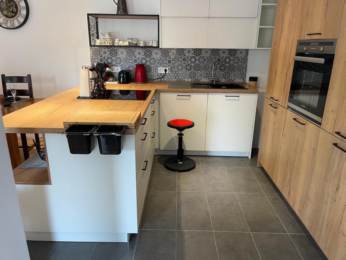 Moderne, Ruhige Ferienwohnung , Ideal Zum Abschalten Hadamar Luaran gambar